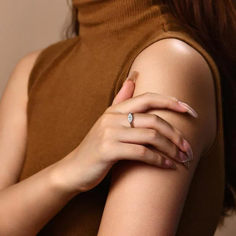 Avanirelle | Signature Diamond Ring