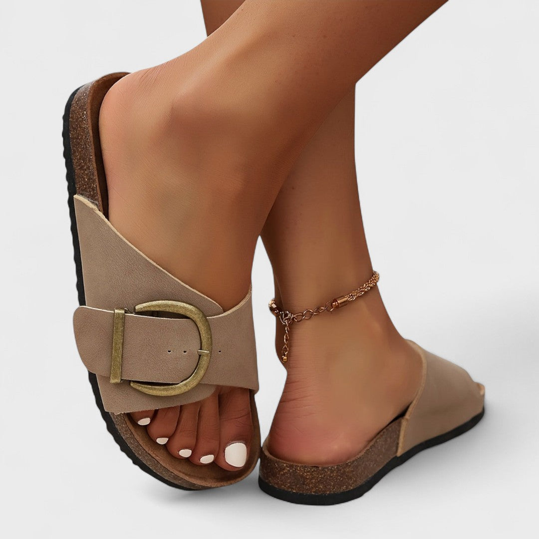 Olivia – The Ultimate Lightweight Summer Slide