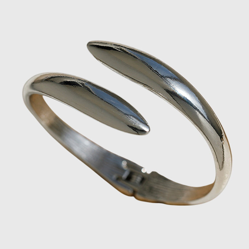 Camilla | The Infinite Flex Cuff