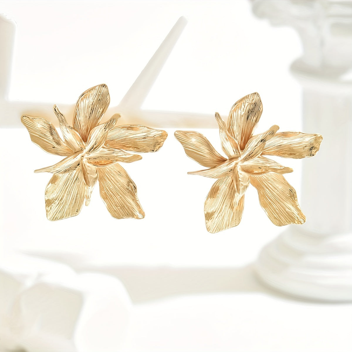 Lana | Sculpted Golden Blossom Drops