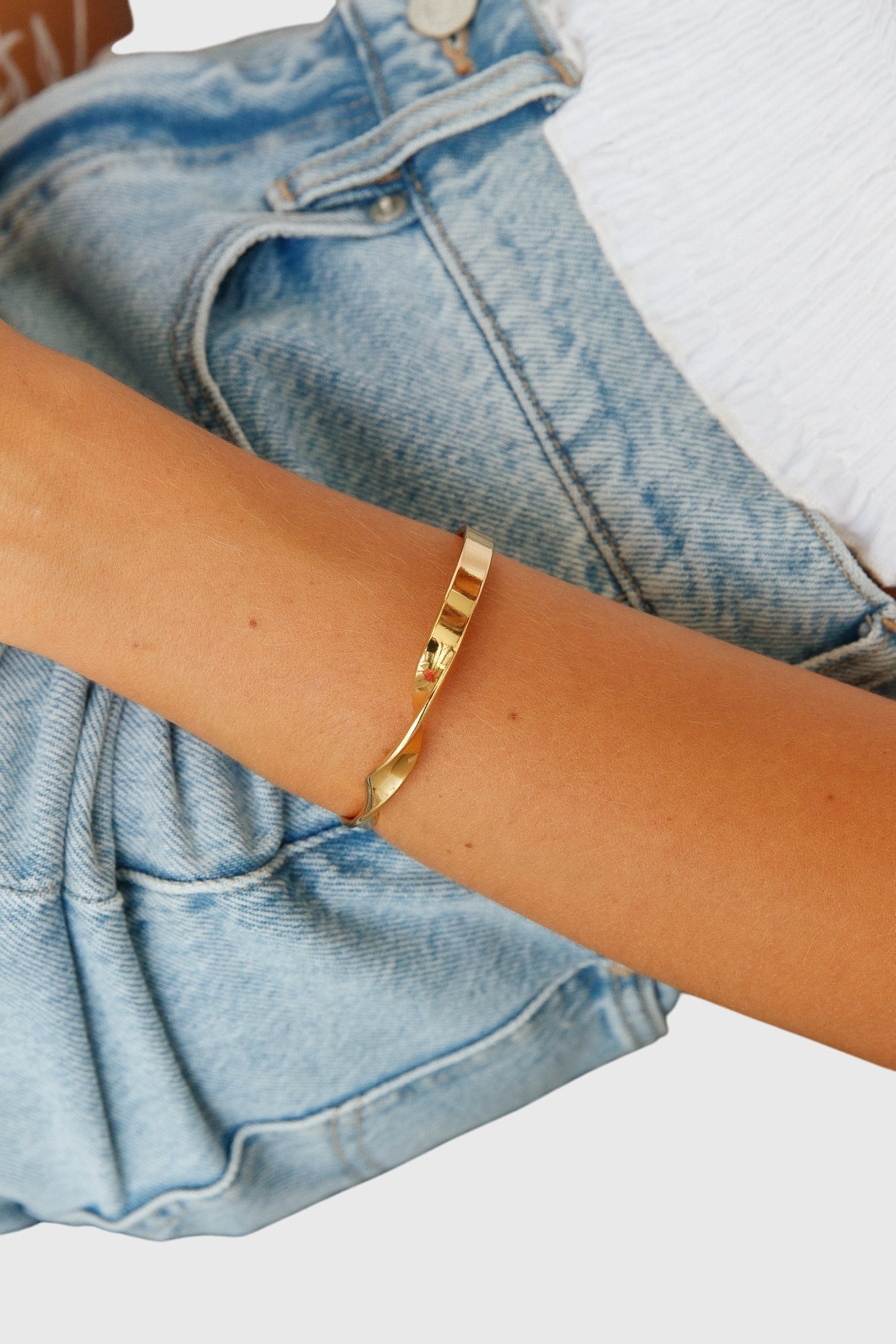 Adalyn | The Gilded Sculpture Link