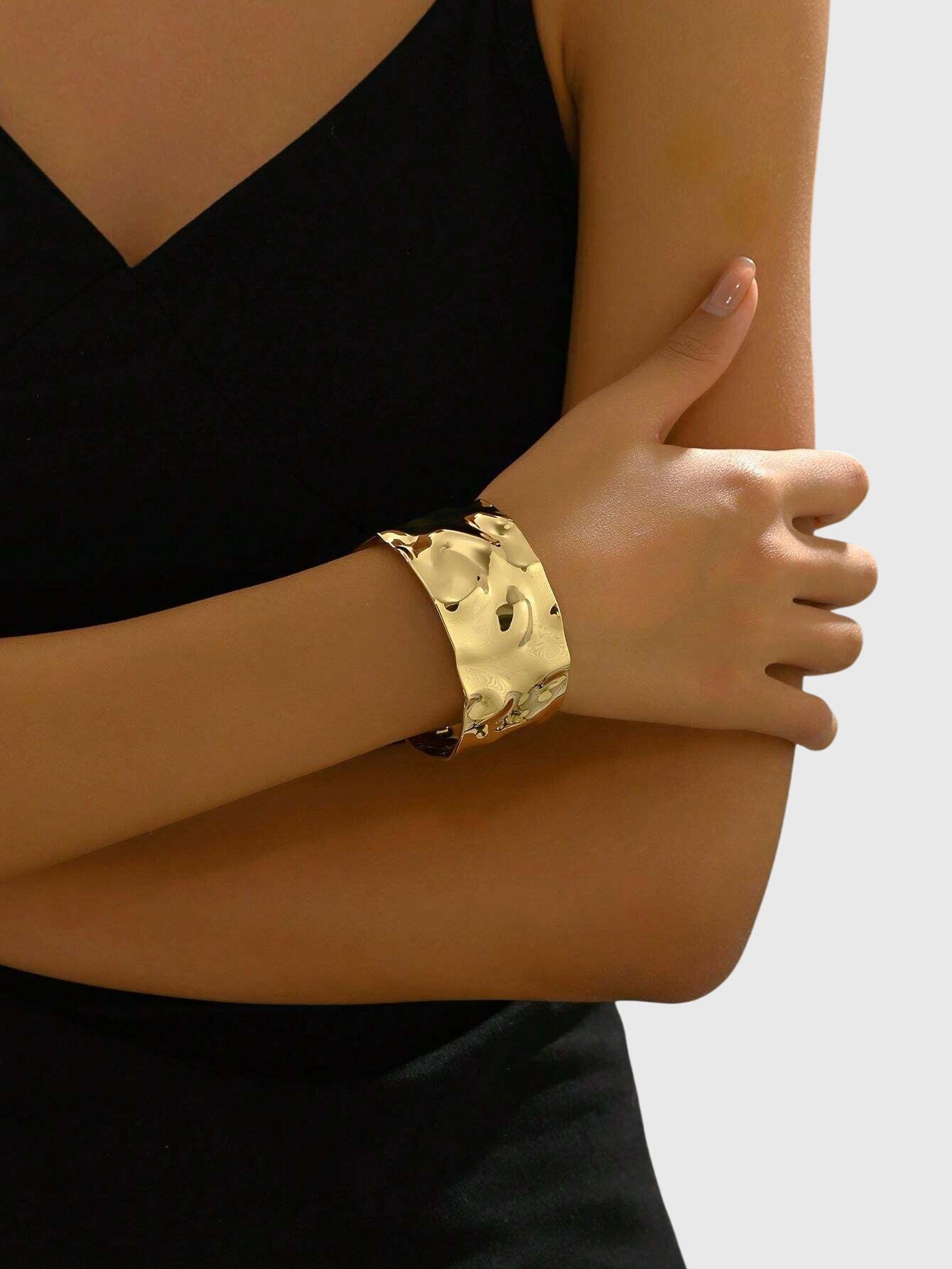 Audrey | The Sculpted Hammered Band