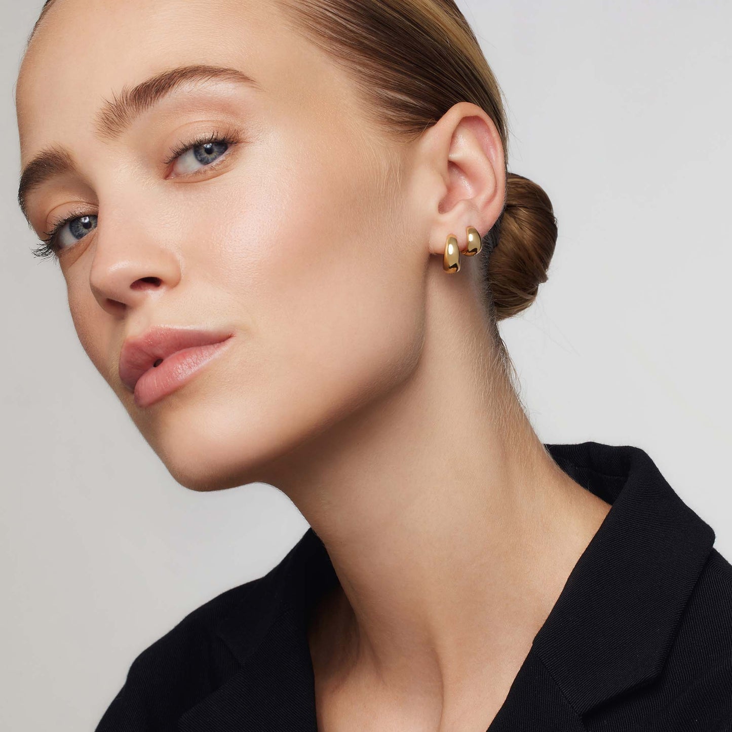 Rhaquellee | 14K Gold Signature Essential Earrings