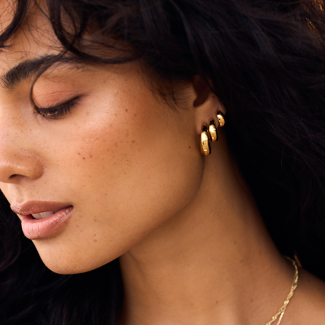 Rhaquellee | 14K Gold Signature Essential Earrings