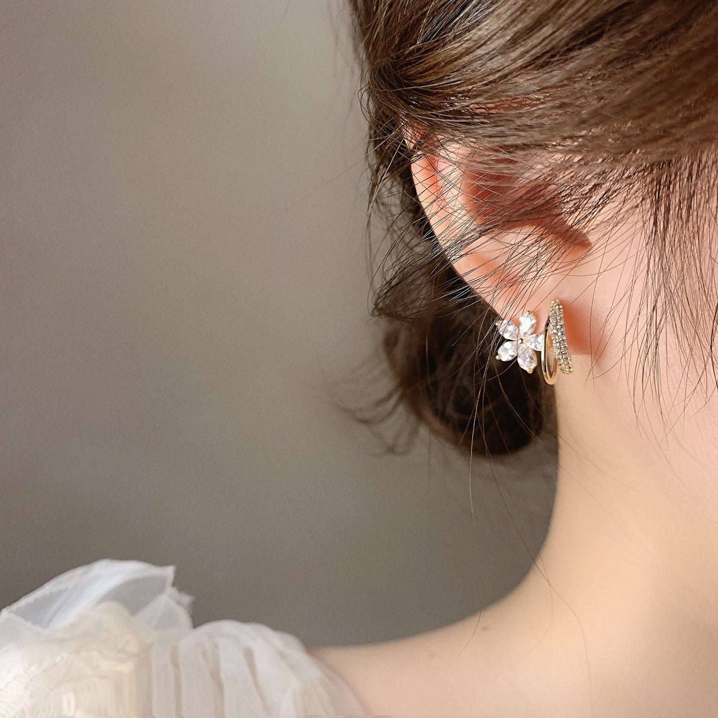 Florelle | Sparkle-Accent Floral Drop Earrings