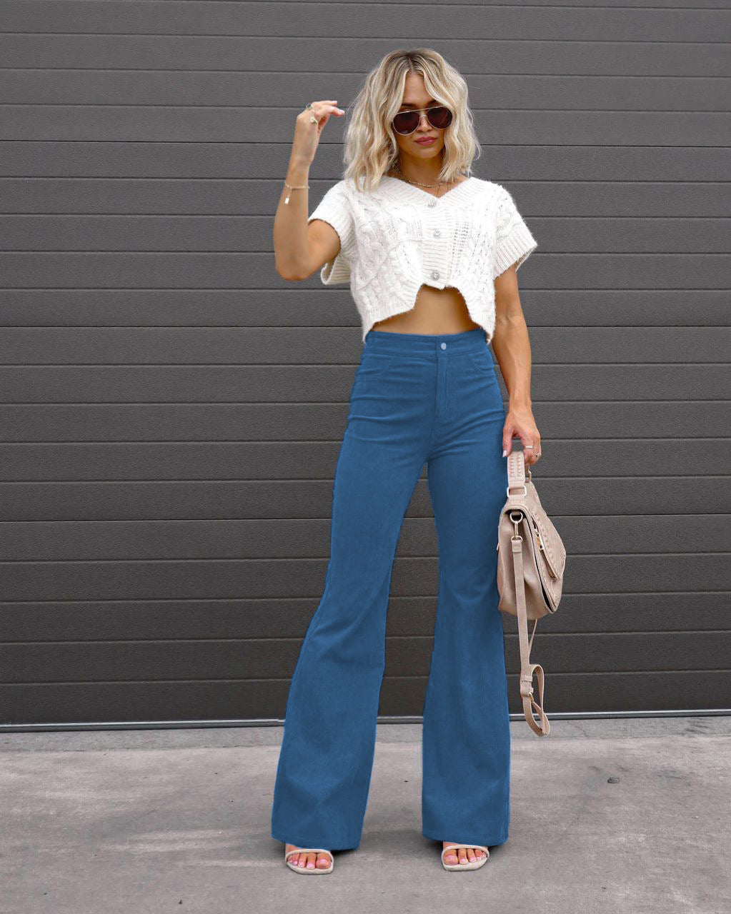 Aria | The High-Rise Signature Corduroy Trouser