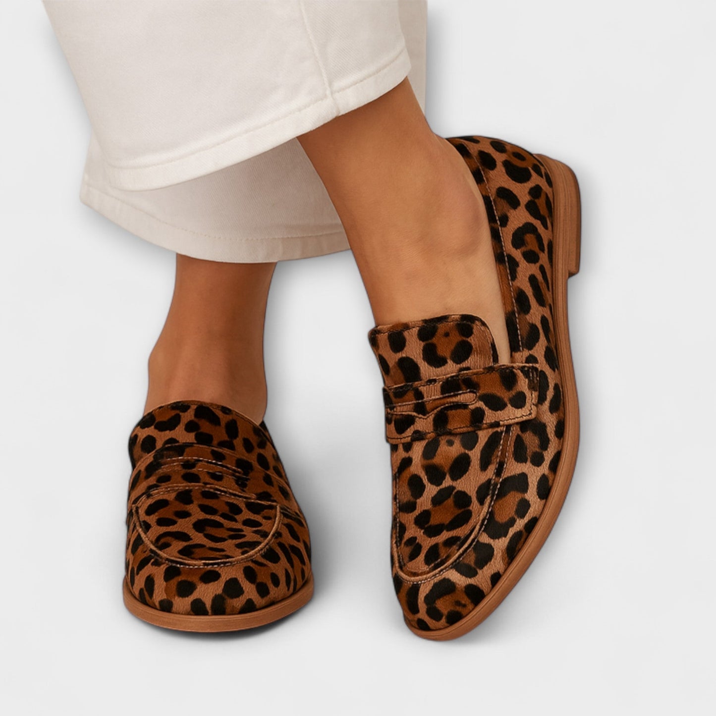 Elinor – Ultra-Soft Plush Slides