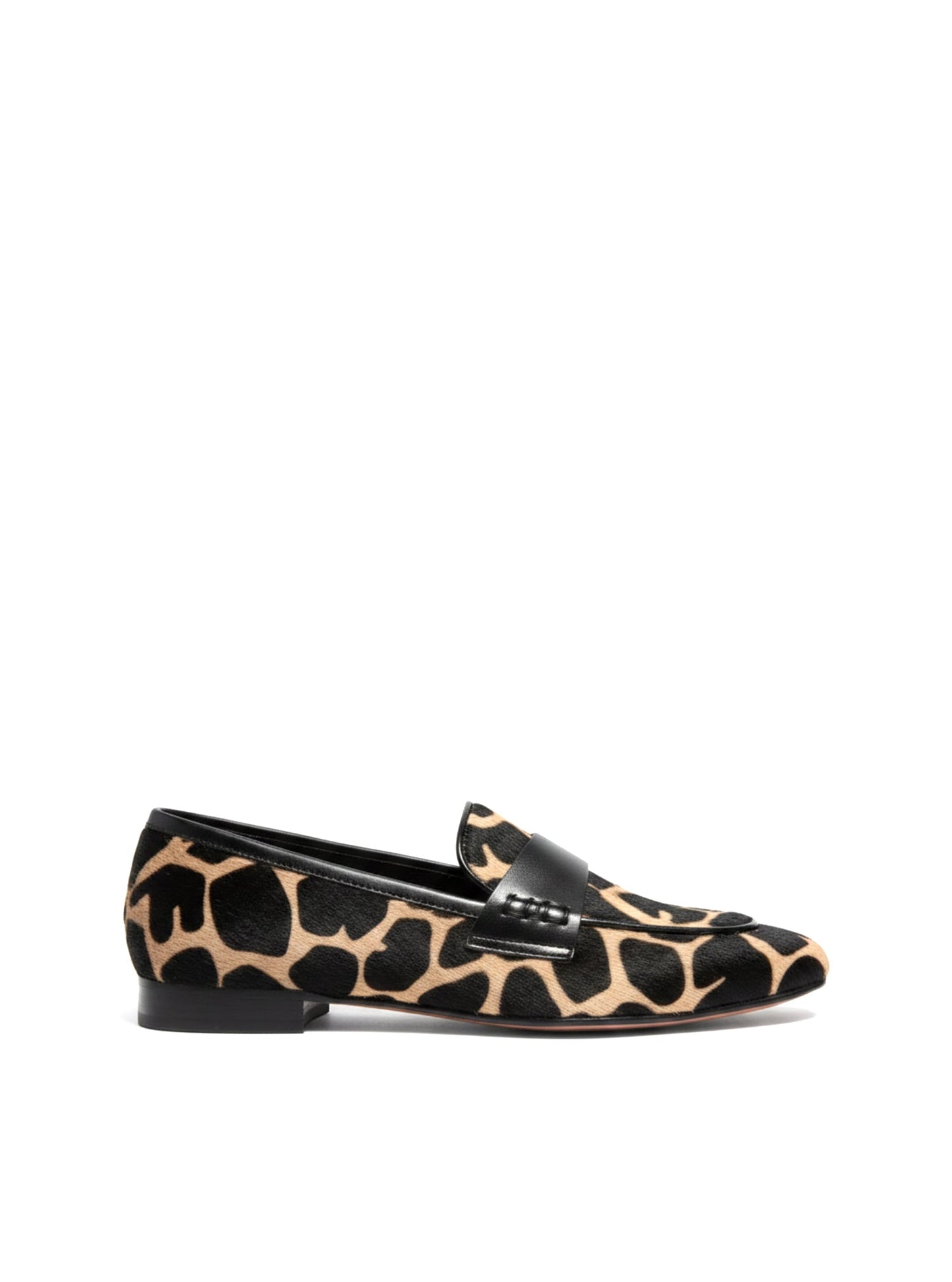 Priszilla – Chic Leopard-Print Walking Flats